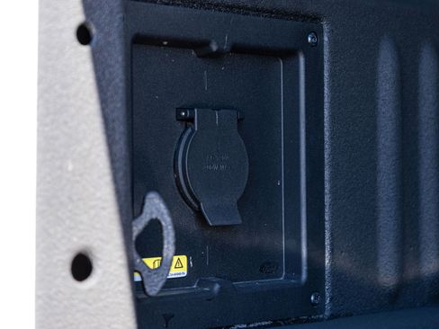 New 2025 Ford F150 XLT w/ Equipment Group 303A High image 32