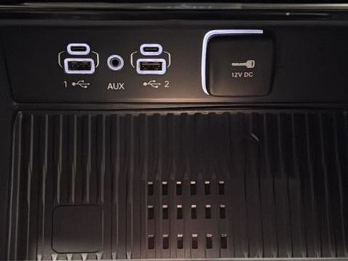 New 2026 Jeep Grand Cherokee Limited w/ Luxury Tech Group II image 39