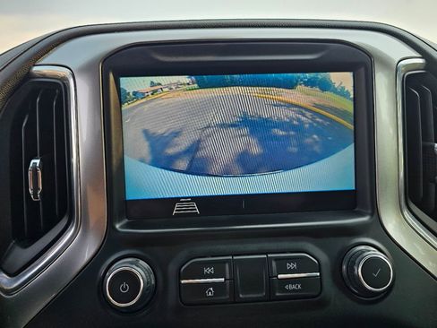 Used 2020 Chevrolet Silverado 1500 LT w/ Remote Start Package image 35