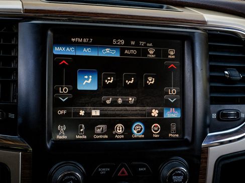 Used 2015 RAM 1500 Laramie w/ Convenience Group image 37