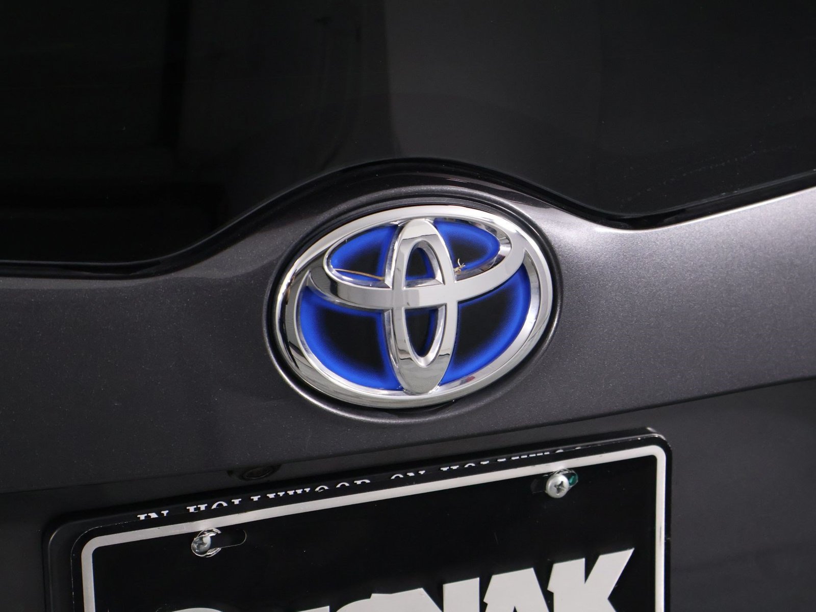 Used 2021 Toyota Prius Prime LE w/ Carpet Mat Package (TMS) FWD image 20