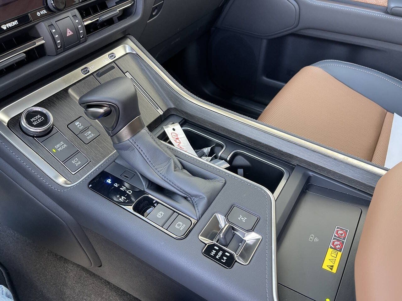 Used 2026 Lexus GX 550 w/ Cold Area Package AWD/4WD image 20