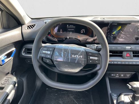 New 2026 Kia K4 FWD image 13