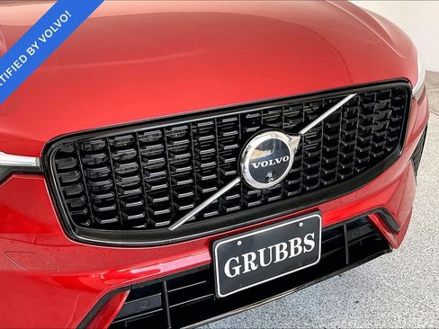 Certified 2024 Volvo XC60 B5 Plus w/ Protection Package Premier AWD/4WD image 36