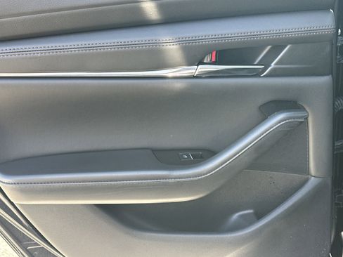 Used 2025 MAZDA MAZDA3 s image 21