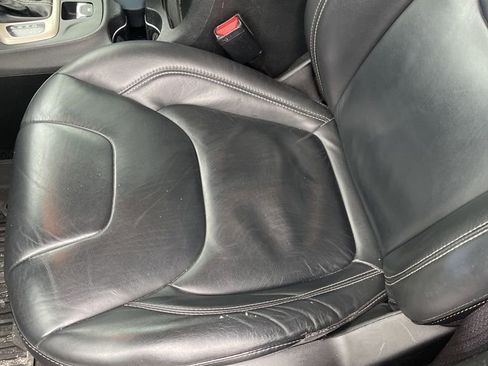 Used 2015 Jeep Cherokee Limited image 9