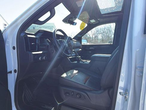 Certified 2025 GMC Sierra 1500 AT4 w/ Technology Package image 23