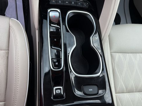 Used 2023 Buick Envision Avenir AWD/4WD image 26