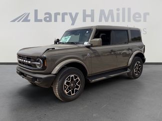 New 2026 Ford Bronco Outer Banks video 1