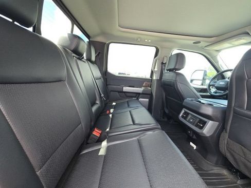 Used 2025 Ford F250 Lariat w/ Lariat Ultimate Package AWD/4WD image 16