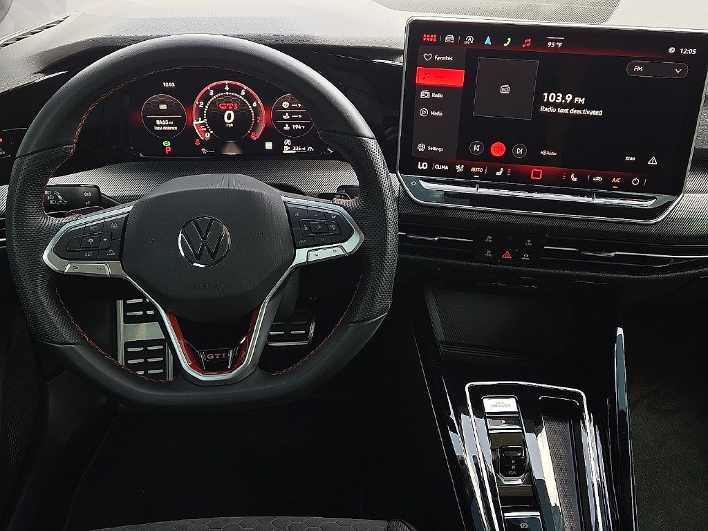 Used 2025 Volkswagen GTI SE FWD image 10