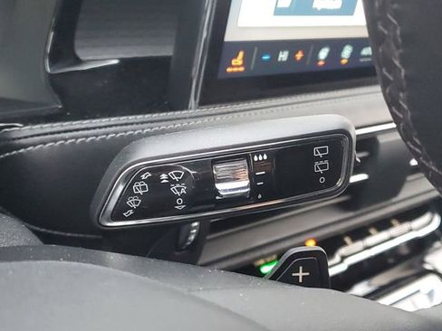 Certified 2023 Lincoln Corsair AWD w/ Equipment Group 101A image 19