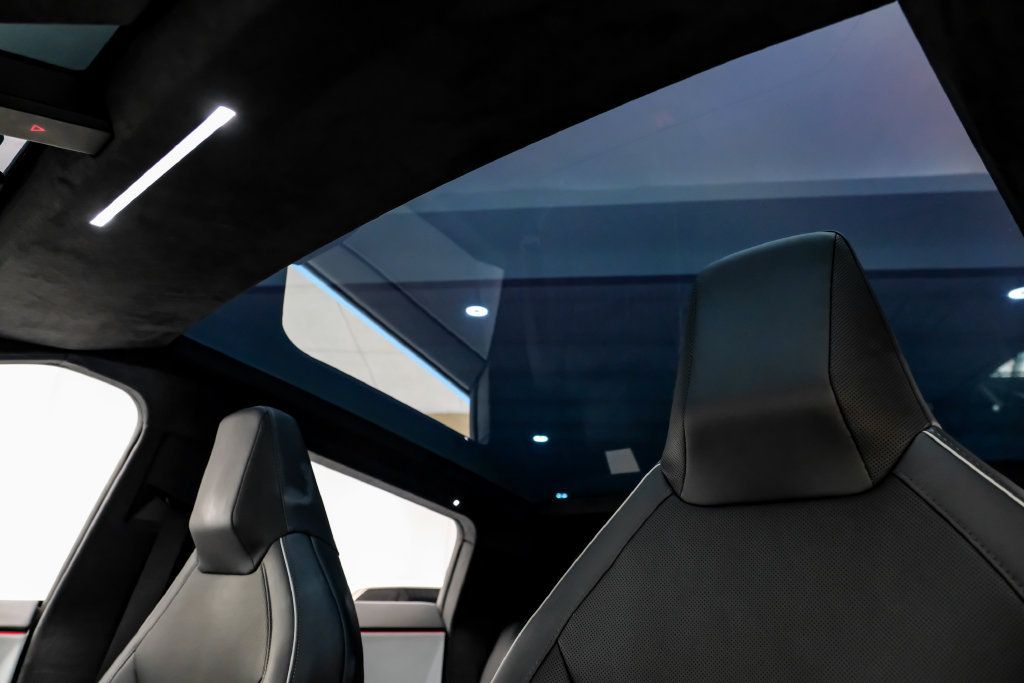 Used 2024 Tesla Cybertruck AWD Crew Cab image 7