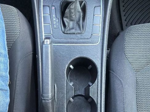 Used 2016 Volkswagen Passat 1.8T S image 20