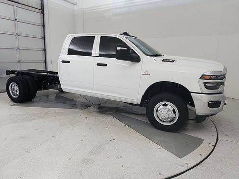 New 2026 RAM 3500 Tradesman w/ Chrome Appearance Group A AWD/4WD image 2