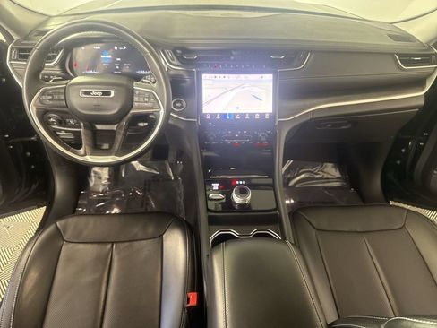 Used 2024 Jeep Grand Cherokee Limited w/ Luxury Tech Group II AWD/4WD image 22