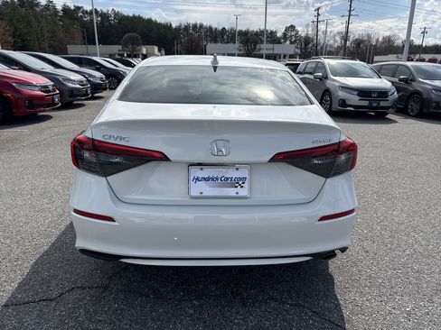 Used 2024 Honda Civic Sport image 9