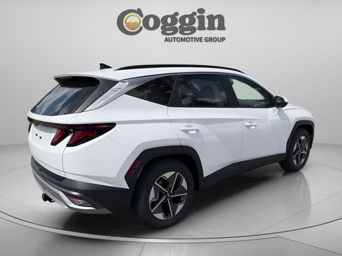 New 2026 Hyundai Tucson SEL w/ Tow & Go Package FWD image 5
