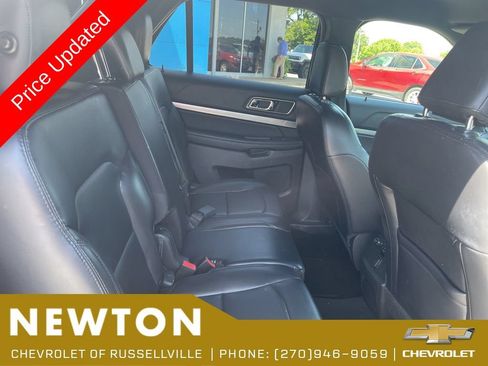 Used 2019 Ford Explorer XLT w/ Equipment Group 202A FWD image 26