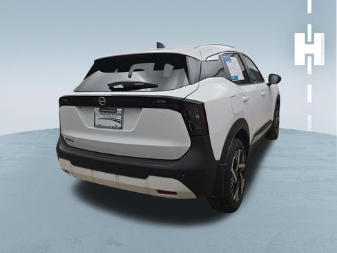 Used 2026 Nissan Kicks SV FWD image 4