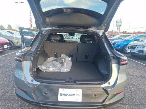 New 2026 Chevrolet Equinox EV LT image 12