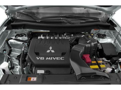 Used 2015 Mitsubishi Outlander SE AWD/4WD image 13