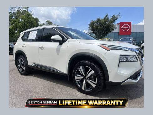 Certified 2022 Nissan Rogue Platinum w/ Head-Up Display Package FWD image 1