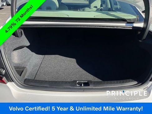 Certified 2025 Volvo S60 B5 Plus image 28