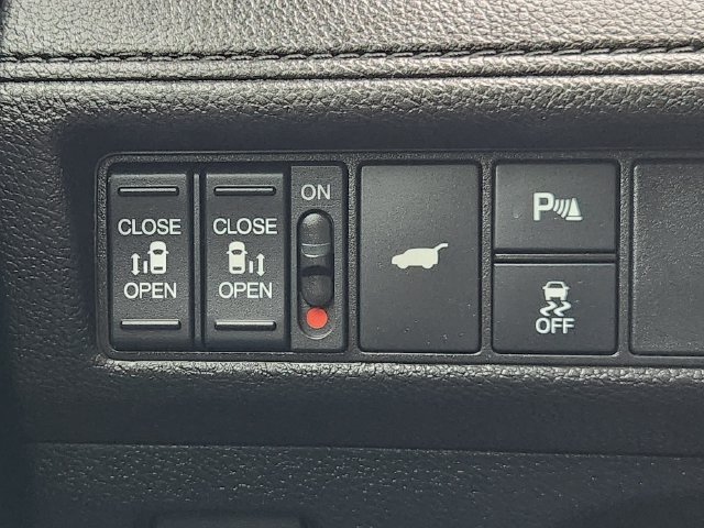 Used 2025 Honda Odyssey Touring image 23