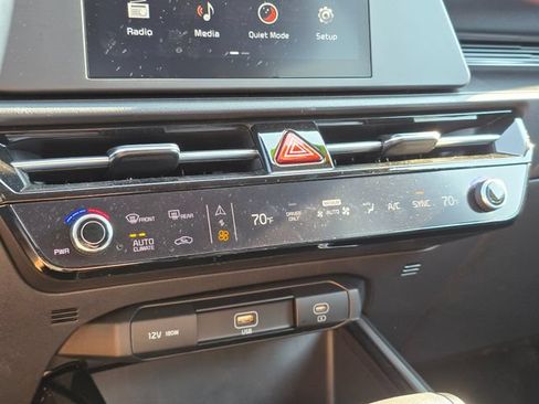 Certified 2026 Kia Niro LX FWD image 29