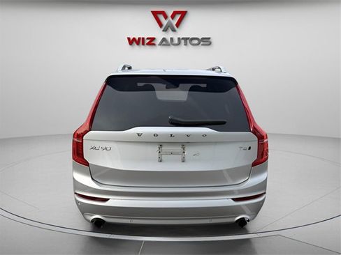 Used 2018 Volvo XC90 T5 Momentum w/ Convenience Package image 6