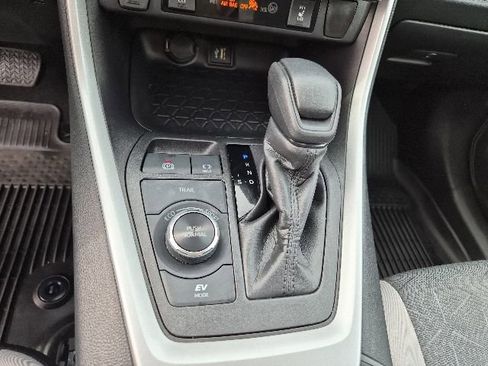 Used 2024 Toyota RAV4 XLE w/ Convenience Package AWD/4WD image 24