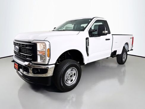 Used 2024 Ford F250 XL w/ XL Chrome Package AWD/4WD image 3