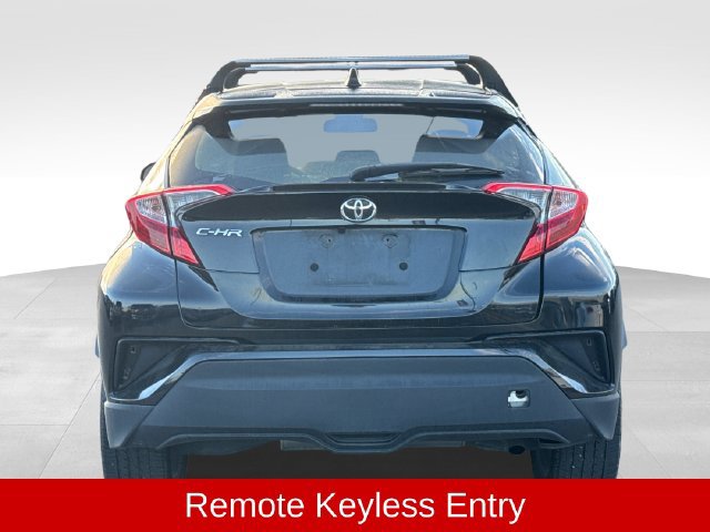 Used 2019 Toyota C-HR XLE FWD image 5