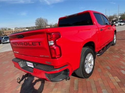 Used 2020 Chevrolet Silverado 1500 Custom w/ Custom Value Package image 9