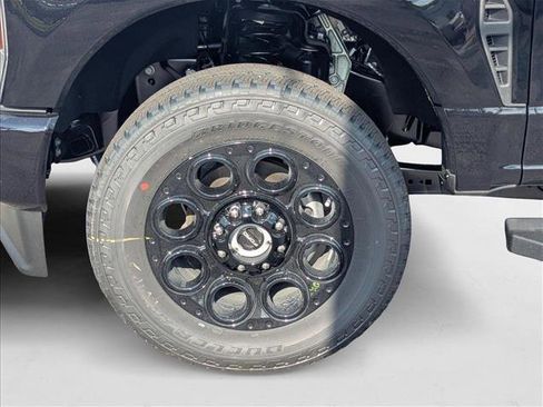 New 2025 Ford F250 Lariat w/ Lariat Ultimate Package image 9