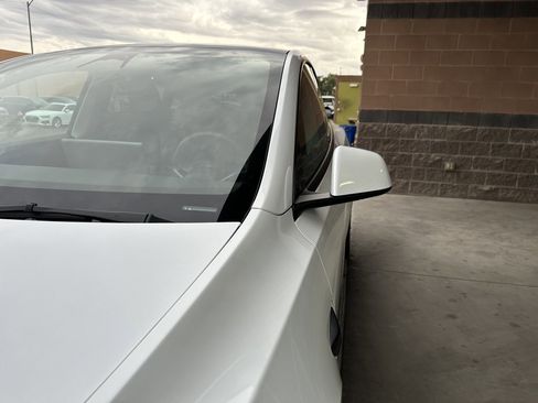 Used 2023 Tesla Model Y Long Range image 11