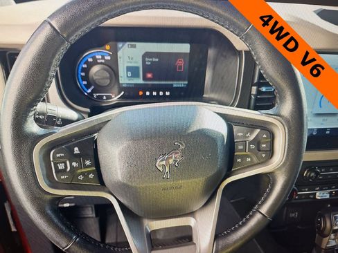 Used 2022 Ford Bronco Wildtrak image 11