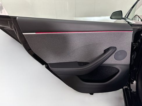Used 2024 Tesla Model 3 RWD image 25