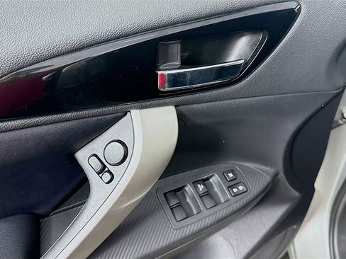 Used 2023 Mitsubishi Eclipse Cross SE image 16