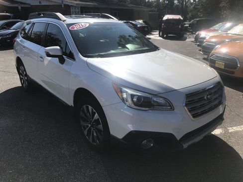 Used 2015 Subaru Outback 3.6R Limited image 3