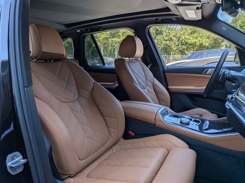 Used 2025 BMW X5 xDrive40i image 16
