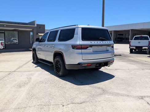 Used 2022 Jeep Wagoneer Series II AWD/4WD image 6
