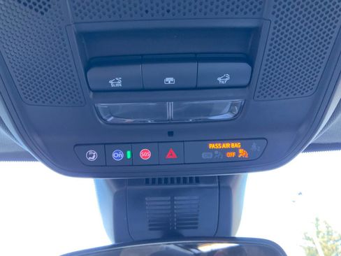 New 2026 Chevrolet Equinox LT w/ Convenience Package II image 29