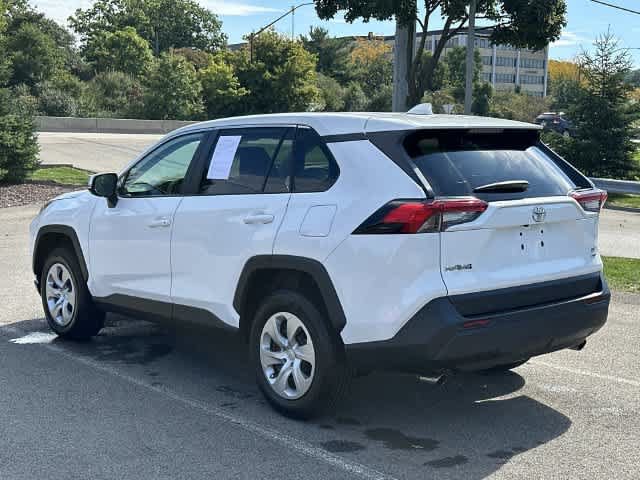 Used 2023 Toyota RAV4 LE AWD/4WD image 30