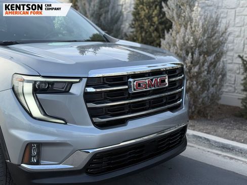 Used 2025 GMC Acadia Elevation w/ Elevation Premium Package image 15