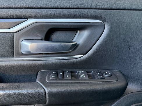 Used 2022 RAM 1500 Big Horn AWD/4WD image 14