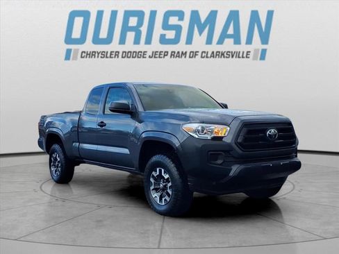 Used 2021 Toyota Tacoma SR image 1
