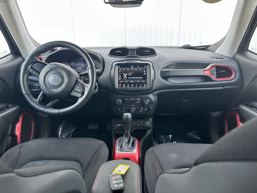 Used 2022 Jeep Renegade Trailhawk AWD/4WD image 33