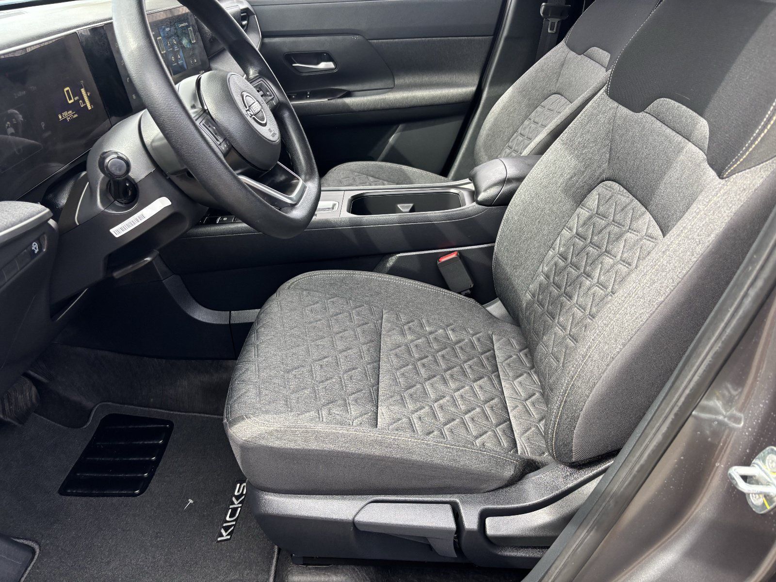 Certified 2026 Nissan Kicks SV FWD image 20